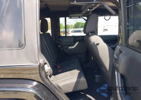 2017 Jeep Wrangler Unlimited Sahara 4X4 z USA, uszkodzony, nr VIN 1C4HJWEG8HL753889